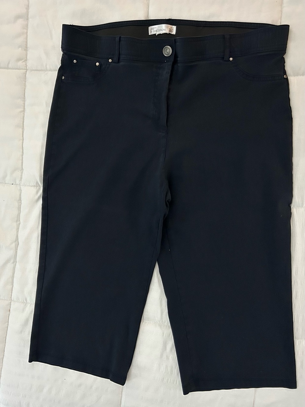 89th + Madison Dark Navy Ultra Stretch Straight Leg Knee-Length Culottes•Size 16